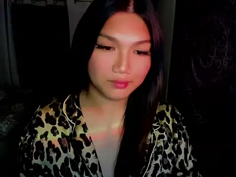 Lou heart online show from December 2025 08:48:02 PM