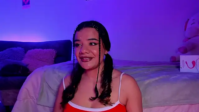 Shophie thoopson online show from March 2026 05:18:01 AM