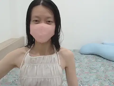 AlinaBaby x online show from October 2025 07:47:02 PM