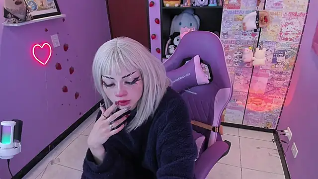 Vero Osb  online show from November 2025 09:30:02 PM