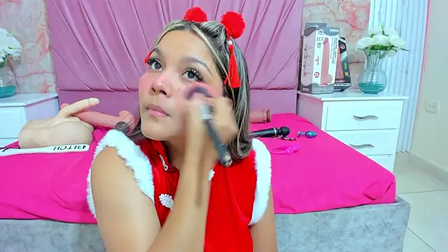 Wonderkloe  online show from December 2025 04:48:01 PM