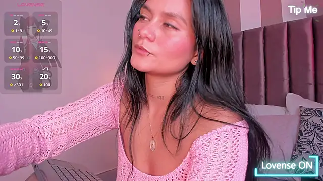 Miiaa jones online show from January 2026 01:28:02 PM