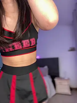 Snapshot of julieta_jhonss chatting on November 2025 03:08:02 AM julieta jhonss online show from November 2025 03:08:02 AM