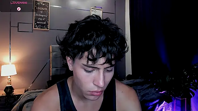 Christopher 77 online show from December 2025 02:34:01 PM