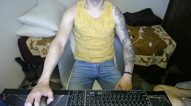 bossking017 online show from February 2025 03:48:01 AM