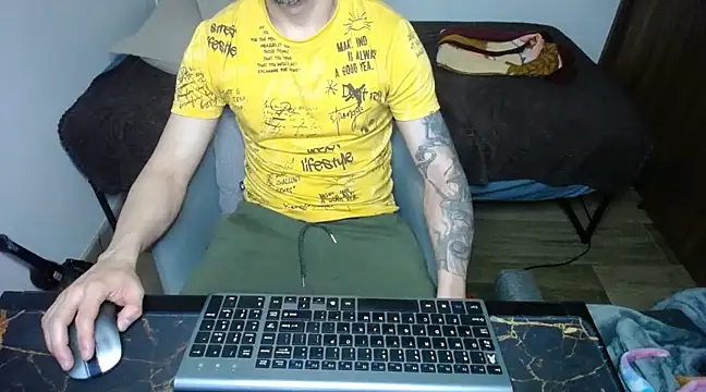 bossking017 online show from March 2025 02:26:01 AM