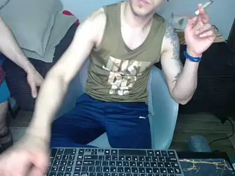 Snapshot of bossking017 chatting on March 2025 01:14:02 PM bossking017 online show from March 2025 01:14:02 PM