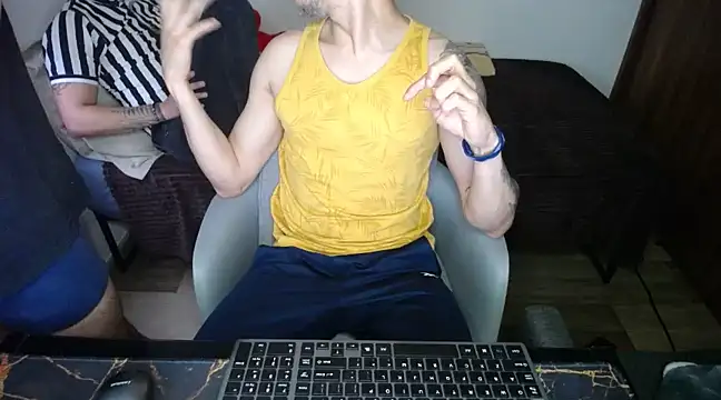 bossking017 online show from March 2025 08:22:01 PM