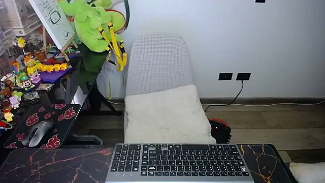 bossking017 online show from September 2025 03:11:02 PM