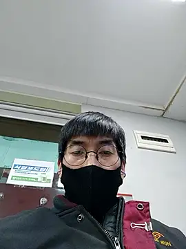 Koreanjjc online show from February 2026 06:46:01 PM