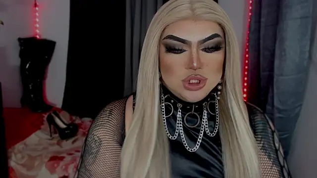 michellevixen922 online show from December 2025 11:56:02 PM