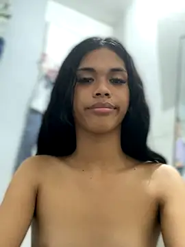 Snapshot of urcurlydiva chatting on October 2025 02:50:02 AM urcurlydiva online show from October 2025 02:50:02 AM