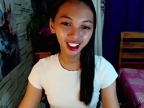 Snapshot of Simi_Ipit chatting on July 2026 01:05:01 PM Simi Ipit online show from July 2026 01:05:01 PM