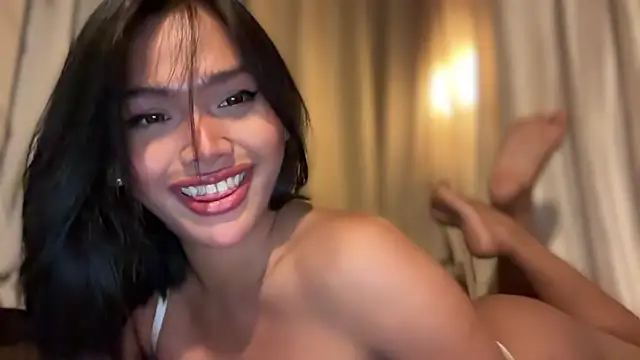 Yourbaby angelx online show from October 2025 01:58:01 PM