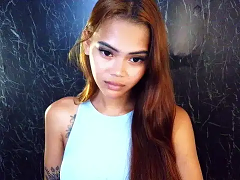 Snapshot of ur_holly_lexie chatting on December 2025 05:32:01 PM ur holly lexie online show from December 2025 05:32:01 PM