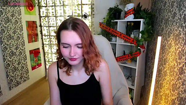 Elis Cherry online show from November 2025 02:00:01 AM