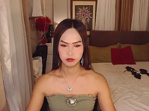 Nathalieheartt online show from April 2026 03:26:01 AM