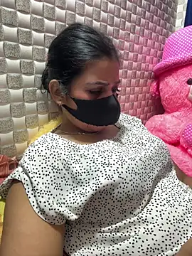 Hot Jaanvi  online show from March 2026 06:00:01 PM