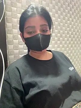 Snapshot of Hot_Jaanvi_ chatting on May 2026 04:23:02 PM Hot Jaanvi online show from May 2026 04:23:02 PM