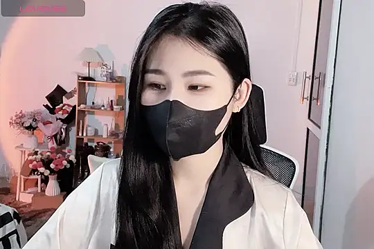 Snapshot of ___Daisy___ chatting on October 2025 05:08:02 AM Daisy online show from October 2025 05:08:02 AM