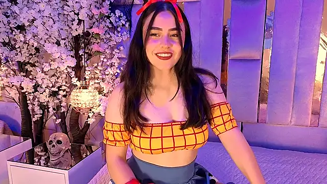 Snapshot of HannaCollins_ chatting on October 2025 01:01:02 PM HannaCollins online show from October 2025 01:01:02 PM