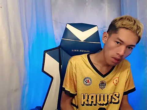 riks tyler online show from December 2025 07:42:01 PM