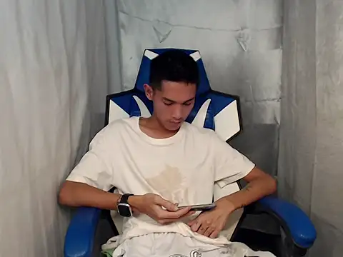 riks tyler online show from March 2026 07:53:02 PM