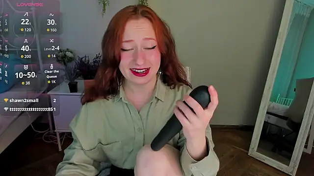 Snapshot of Violet_Griffen chatting on December 2025 04:03:02 PM Violet Griffen online show from December 2025 04:03:02 PM