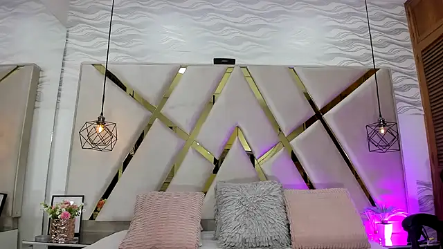 FernandaRousse online show from October 2025 05:14:02 PM