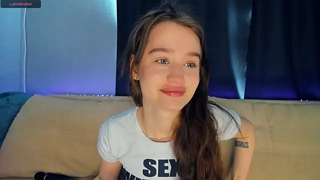 lovelyalivia online show from March 2026 08:20:01 AM