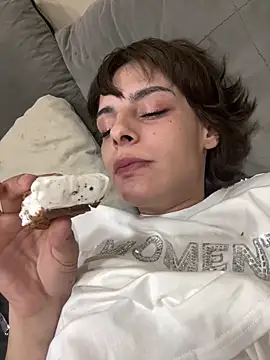 sweetchery999999 online show from September 2025 08:54:01 PM