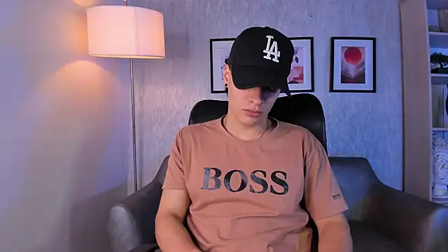 Snapshot of BenitoSaenz chatting on October 2025 11:56:02 AM BenitoSaenz online show from October 2025 11:56:02 AM