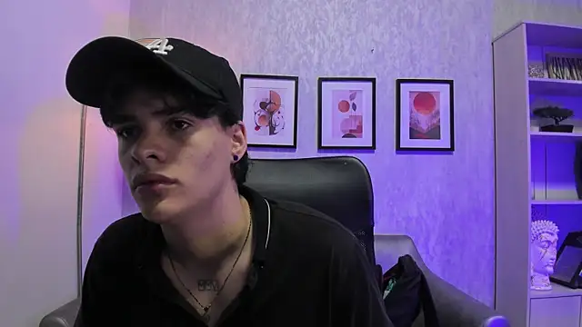 Snapshot of BenitoSaenz chatting on December 2025 11:59:01 AM BenitoSaenz online show from December 2025 11:59:01 AM