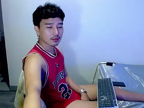 cute richard24 online show from July 2026 02:23:01 PM