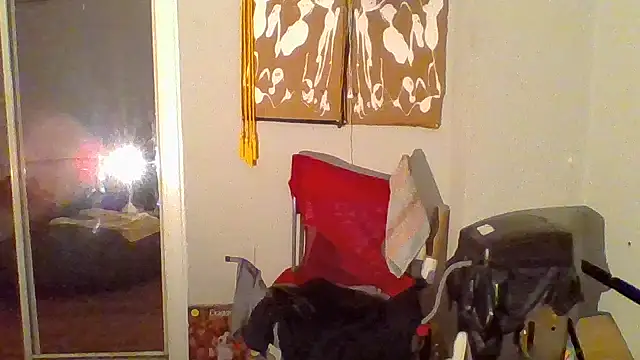 Snapshot of JezOne555 chatting on December 2025 12:58:02 PM JezOne555 online show from December 2025 12:58:02 PM