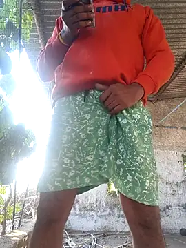 Snapshot of Sunny_cute_love chatting on November 2025 03:06:01 AM Sunny cute love online show from November 2025 03:06:01 AM