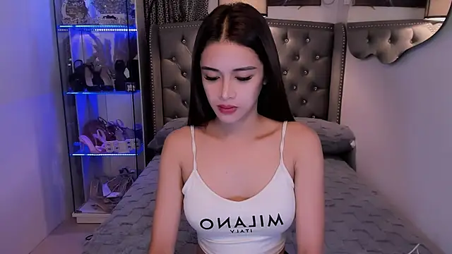 Snapshot of Lars_empress chatting on October 2025 08:32:01 AM Lars empress online show from October 2025 08:32:01 AM