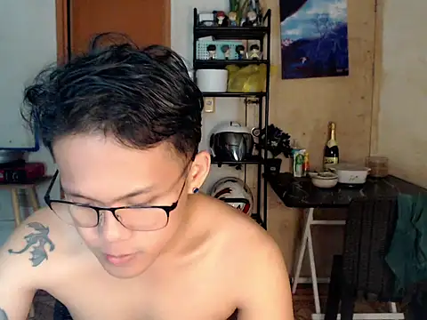 Snapshot of twink_asianbunny chatting on February 2026 01:37:02 PM twink asianbunny online show from February 2026 01:37:02 PM