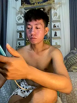 xshyboyx online show from September 2025 11:37:02 AM