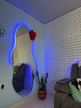 Snapshot of Im_Fernanda chatting on November 2025 12:16:02 PM Im Fernanda online show from November 2025 12:16:02 PM