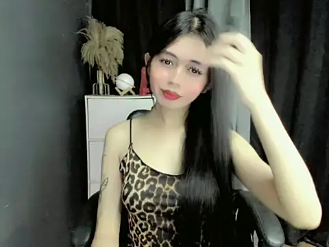 Snapshot of LexiLove chatting on November 2025 01:10:01 PM LexiLove online show from November 2025 01:10:01 PM