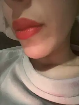 Mimisixo online show from April 2026 06:20:01 PM