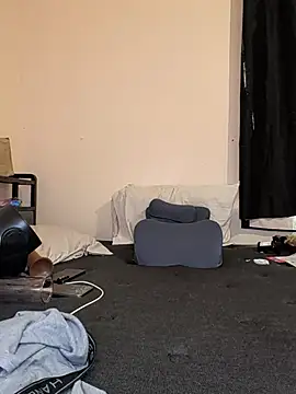 Cnutt310 online show from February 2026 11:46:01 PM