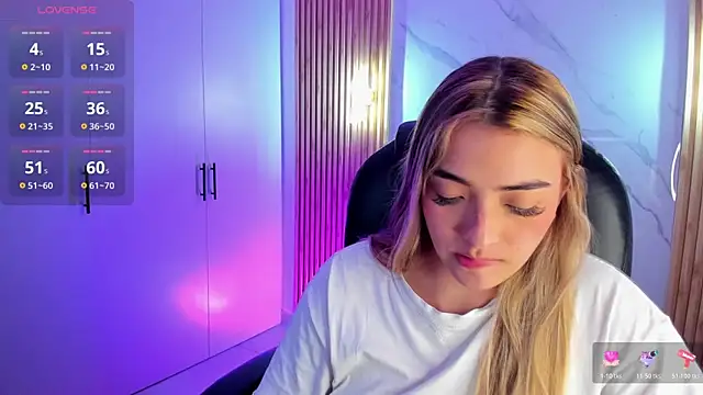 KYLIE JONES6 online show from November 2025 03:06:02 AM