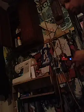 Snapshot of Twoslipperywhenwett chatting on November 2025 03:55:01 PM Twoslipperywhenwett online show from November 2025 03:55:01 PM