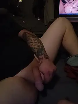 Snapshot of Twoslipperywhenwett chatting on December 2025 06:56:01 PM Twoslipperywhenwett online show from December 2025 06:56:01 PM