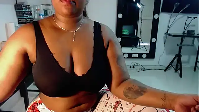 Sam Blue online show from October 2025 01:32:01 PM