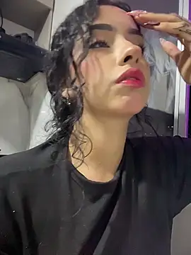 Snapshot of RosseMelody chatting on November 2025 06:03:01 AM RosseMelody online show from November 2025 06:03:01 AM