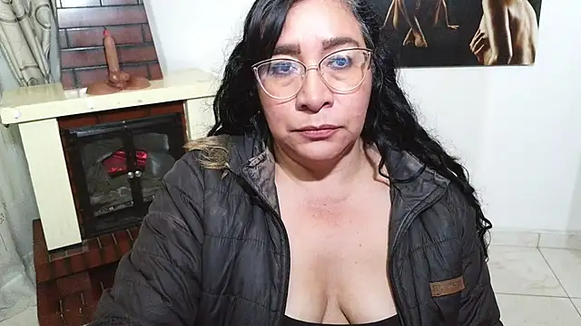 Snapshot of Grace_mature_milf chatting on November 2025 11:35:01 PM Grace mature milf online show from November 2025 11:35:01 PM