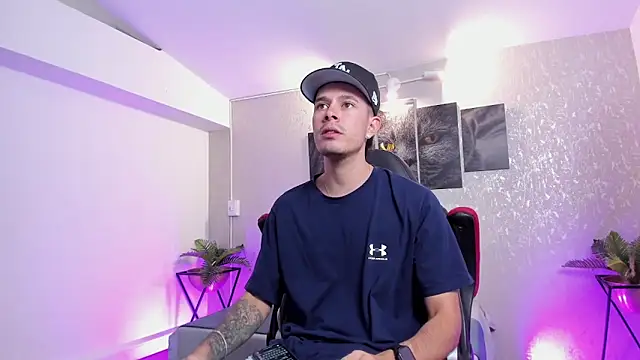 Snapshot of nils_saint chatting on October 2025 03:42:01 AM nils saint online show from October 2025 03:42:01 AM